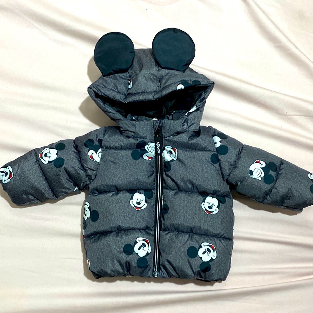 Size 6 months baby coat!